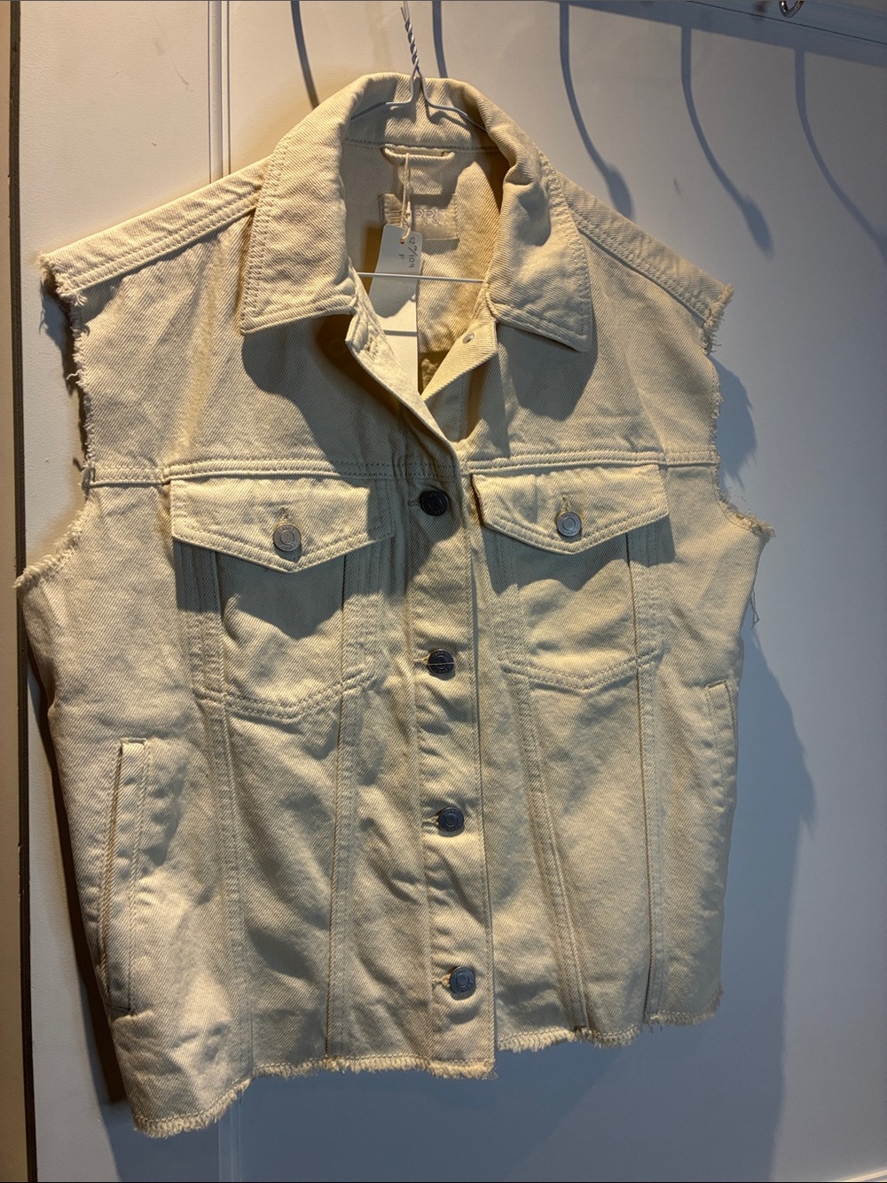 NWT Esprit Cream Raw Hem Denim Trucker Vest CB
